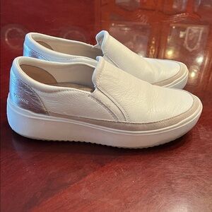 Vionic Women's White and Silver Slip-On Sneakers